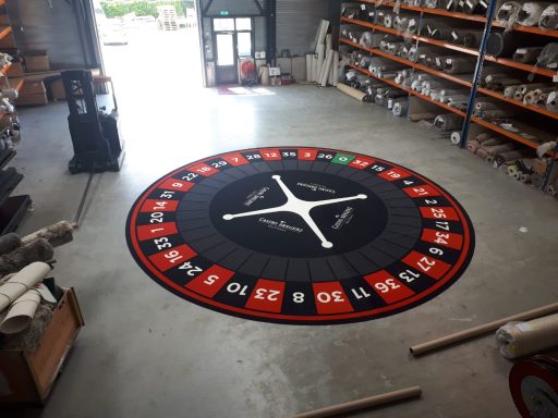 Individuell bedruckter XXL Teppich im Roulette-Design, ideal für Casino-Events und Messen
